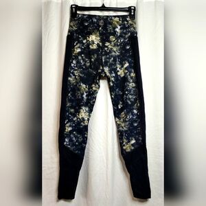 Marika Balance Collection Leggings Small EXCELLENT Buttery Soft w/ Mesh Legs